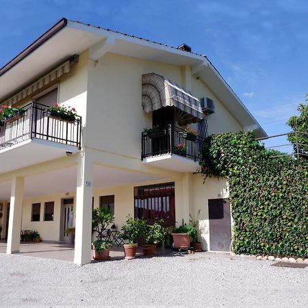 L'Edera Appartamento Rivoli Veronese Buitenkant foto